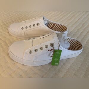 Taos EZ Soul White Canvas Mule